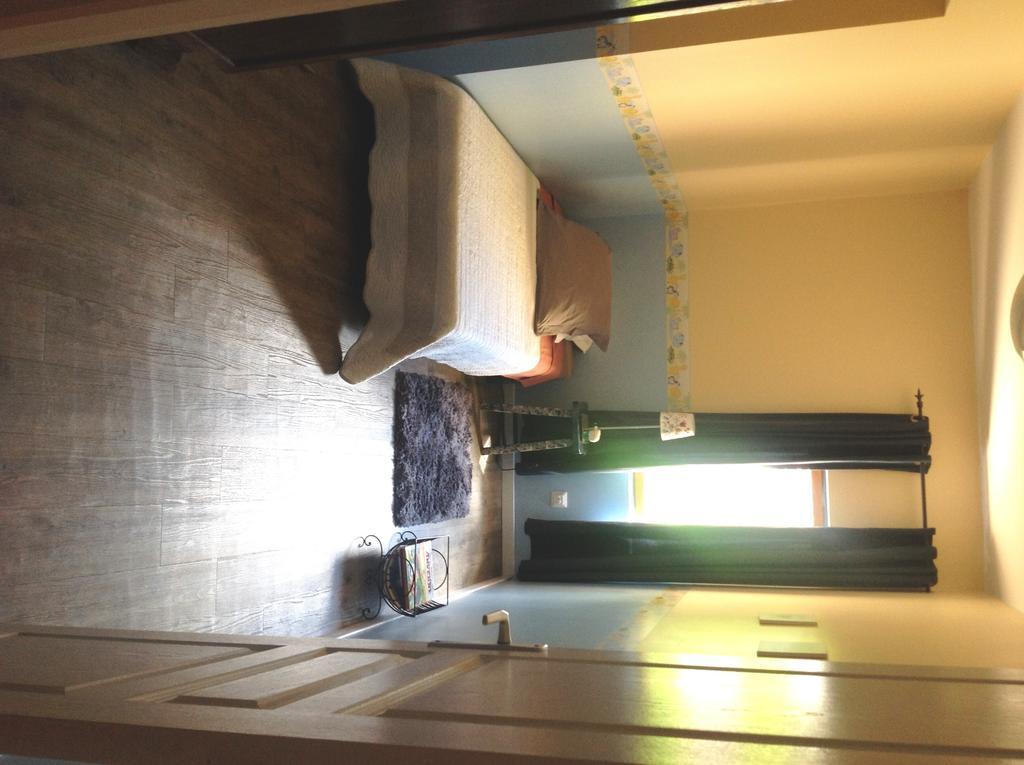 La Petite Madeleine Hotel Castillon-la-Bataille Kamer foto