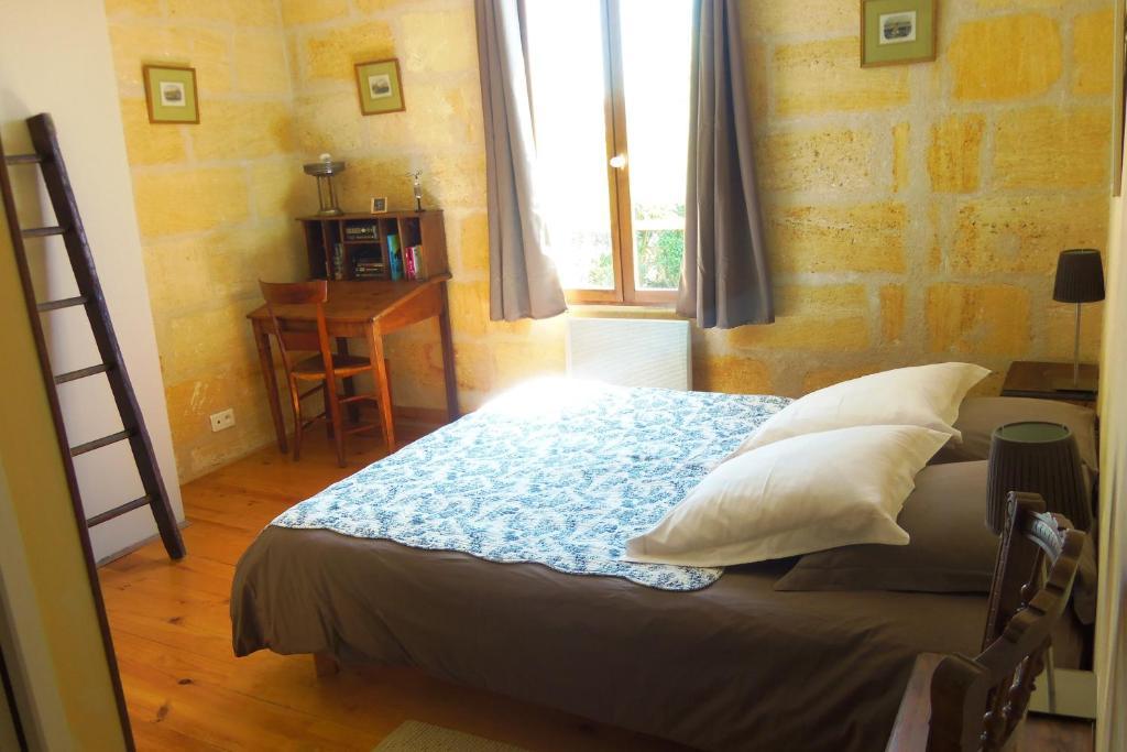 La Petite Madeleine Hotel Castillon-la-Bataille Buitenkant foto