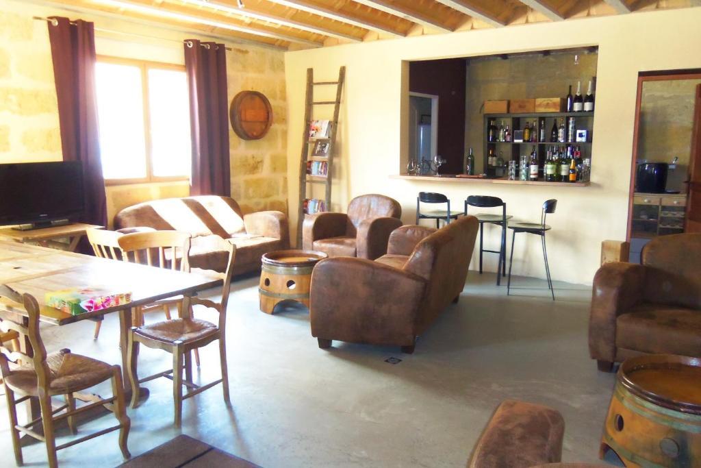 La Petite Madeleine Hotel Castillon-la-Bataille Buitenkant foto