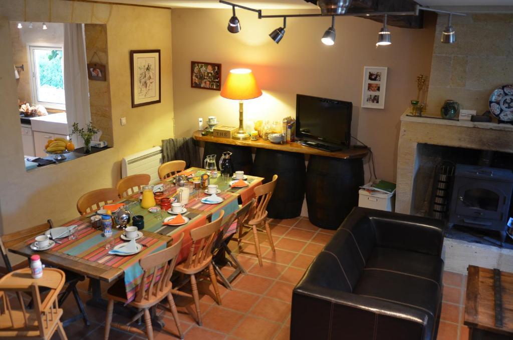 La Petite Madeleine Hotel Castillon-la-Bataille Buitenkant foto